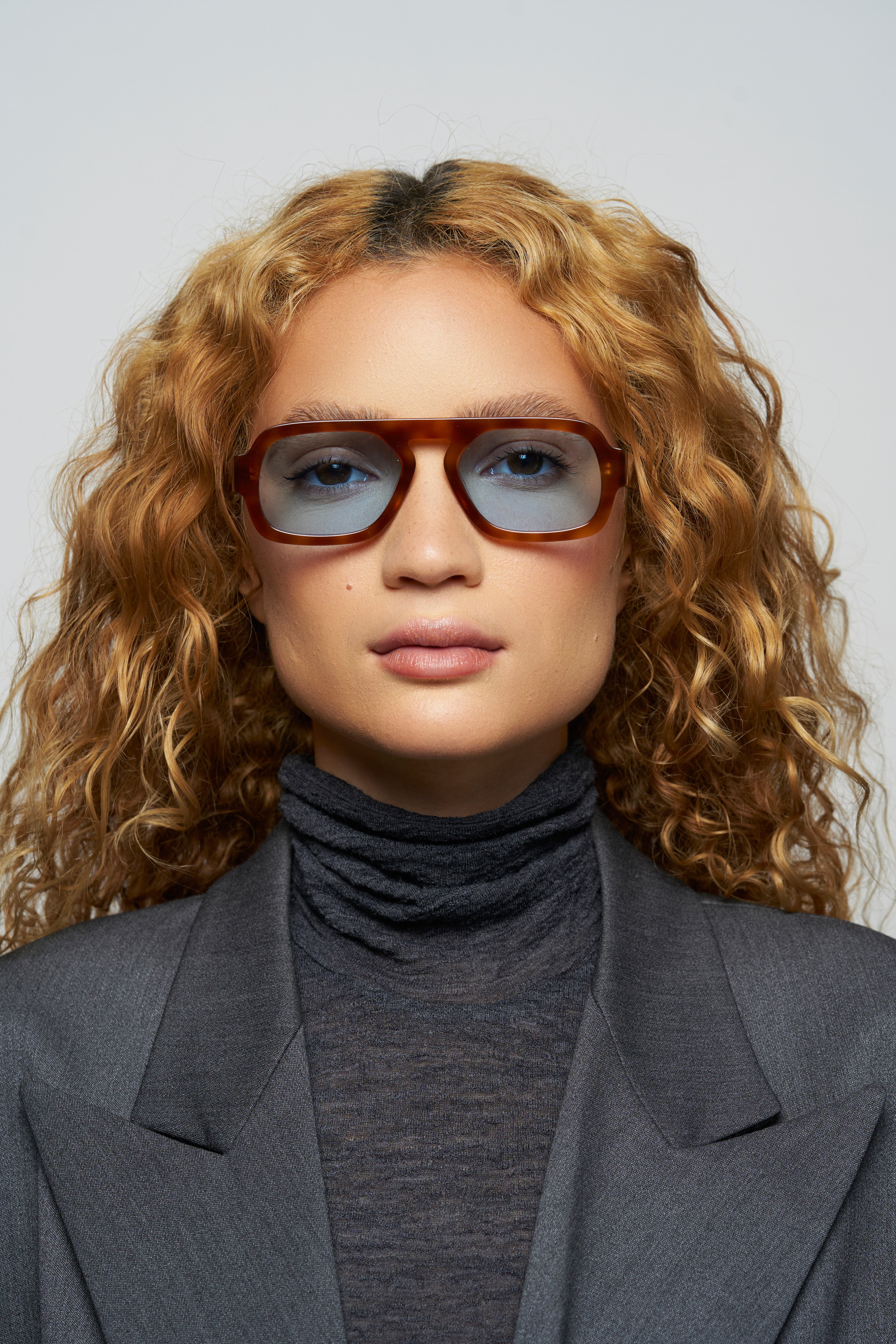 Jane Mini in Light Brown Blue Lens