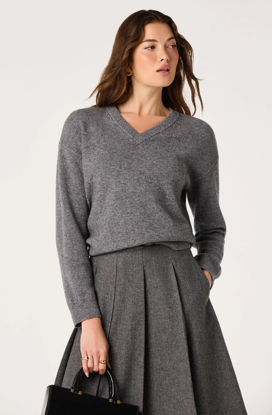 Bowie sweater in Heather Grey