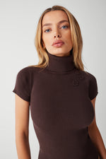 Elle Ribbed Knit Short Sleeved Sweater - Mocha