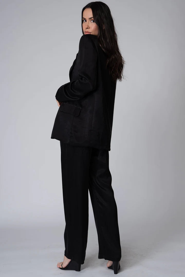 The Silky Pleated Pant - Black